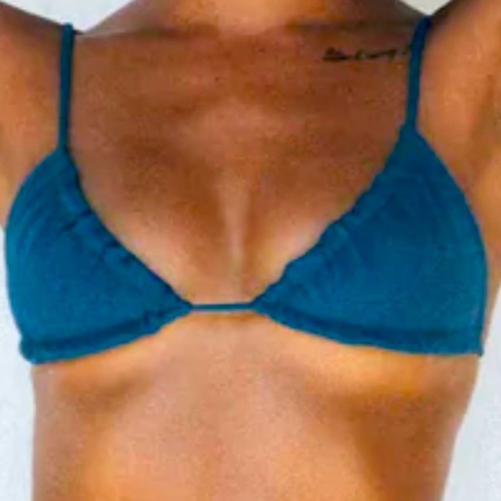 Ba.zic Swim top